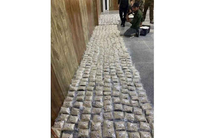 İran indi də Suriyanı narkotik istehsalı mərkəzinə çevirib: Üç milyon “cihad həbi” saxlanıldı — FOTO