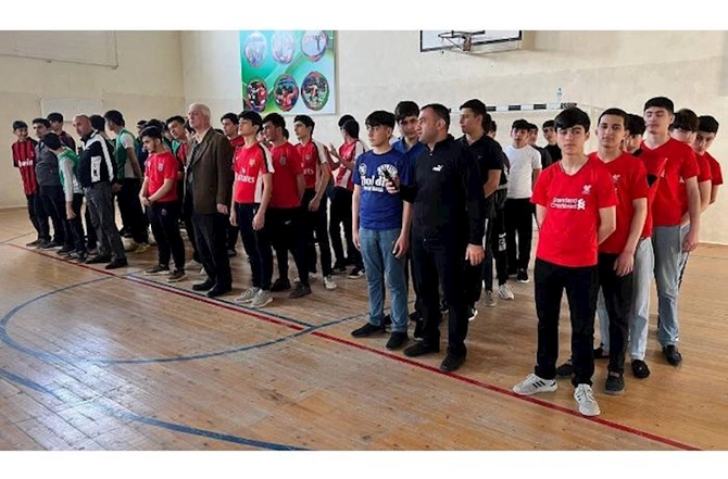 Salyanda Heydər Əliyevin 100 illik yubileyinə həsr edilmiş voleybol turniri keçirilib — FOTOLAR Salyanda Heydər Əliyevin 100 illik yubileyinə həsr edilmiş voleybol turniri keçirilib — FOTOLAR