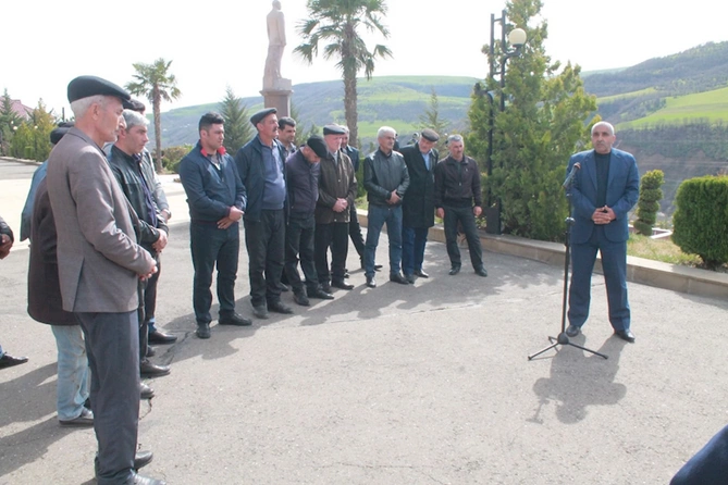 Yardımlı rayonunun 5 kəndindən qatılan sakinlərin eyni istəyi “Açıq mikrofon”da bəlli oldu — FOTOLAR