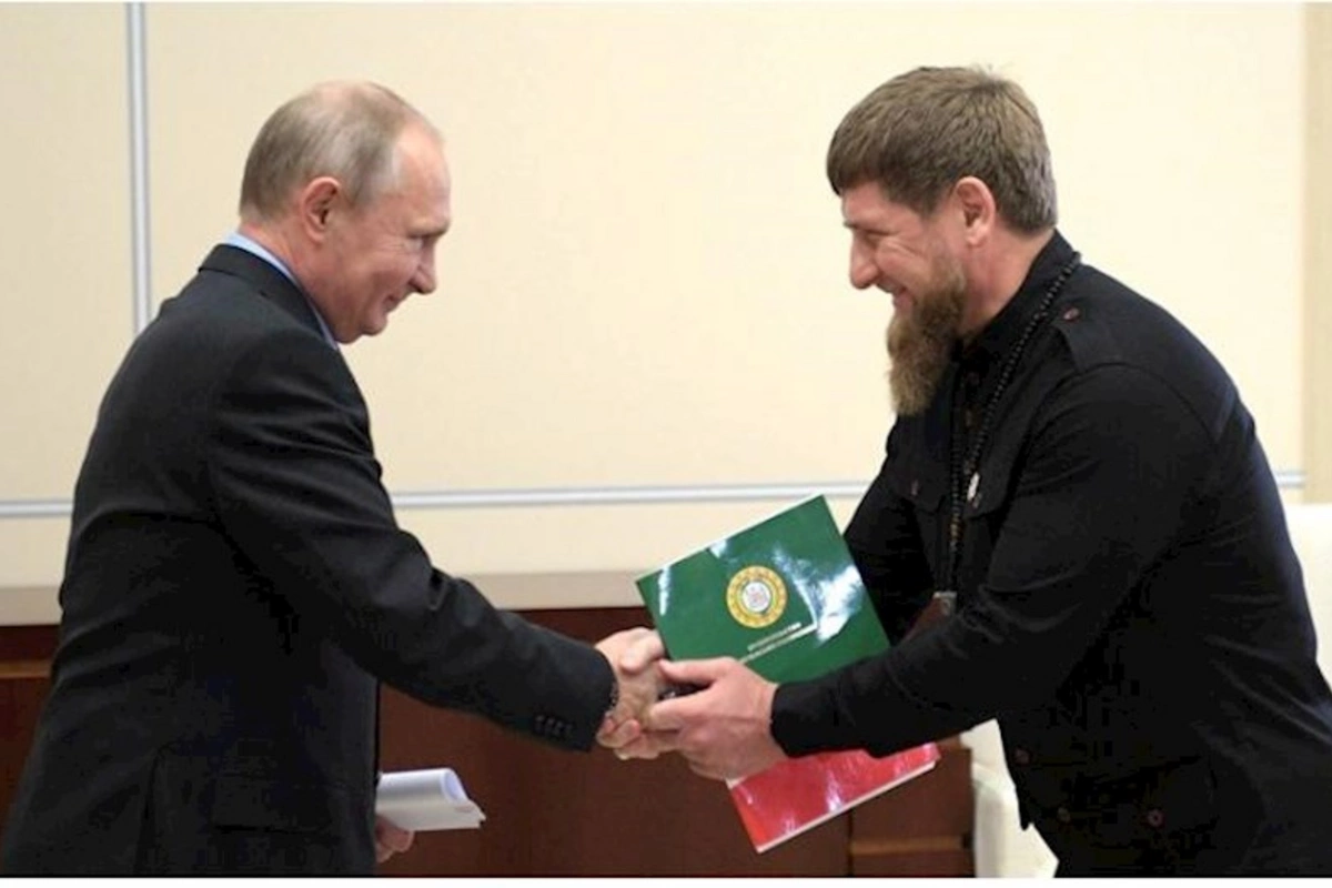 Zəhərləndiyi deyilən Kadırov Putinlə görüşdü