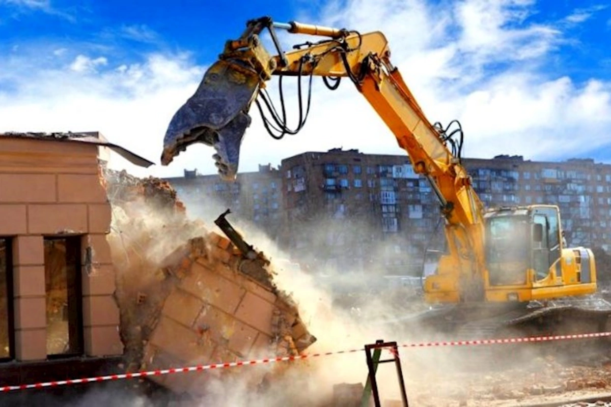 Azərbaycanda tikinti obyektlərinin sökülməsi qaydası dəyişdirilir
