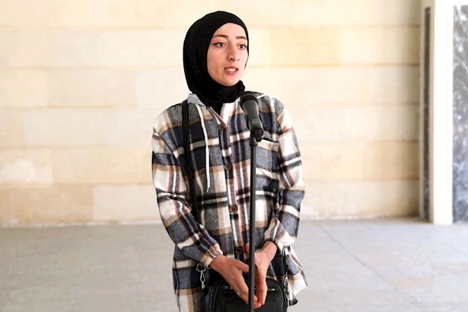 Liman şəhərinin sakinləri Açıq mikrofon aksiyasında müraciətlərini ünvanladılar — FOTO Liman şəhərinin sakinləri Açıq mikrofon aksiyasında müraciətlərini ünvanladılar — FOTO