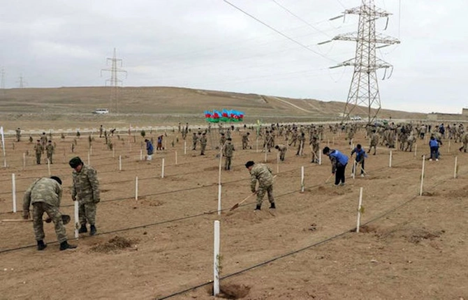 Azərbaycan Ordusunda ağacəkmə aksiyaları keçirilib — FOTO Azərbaycan Ordusunda ağacəkmə aksiyaları keçirilib — FOTO