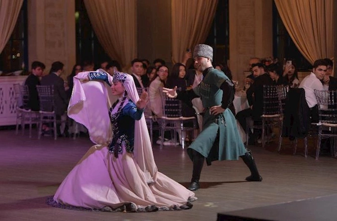 “Azərlotereya”nın şəhid övladları ilə “Novruz” görüşü — FOTO “Azərlotereya”nın şəhid övladları ilə “Novruz” görüşü — FOTO