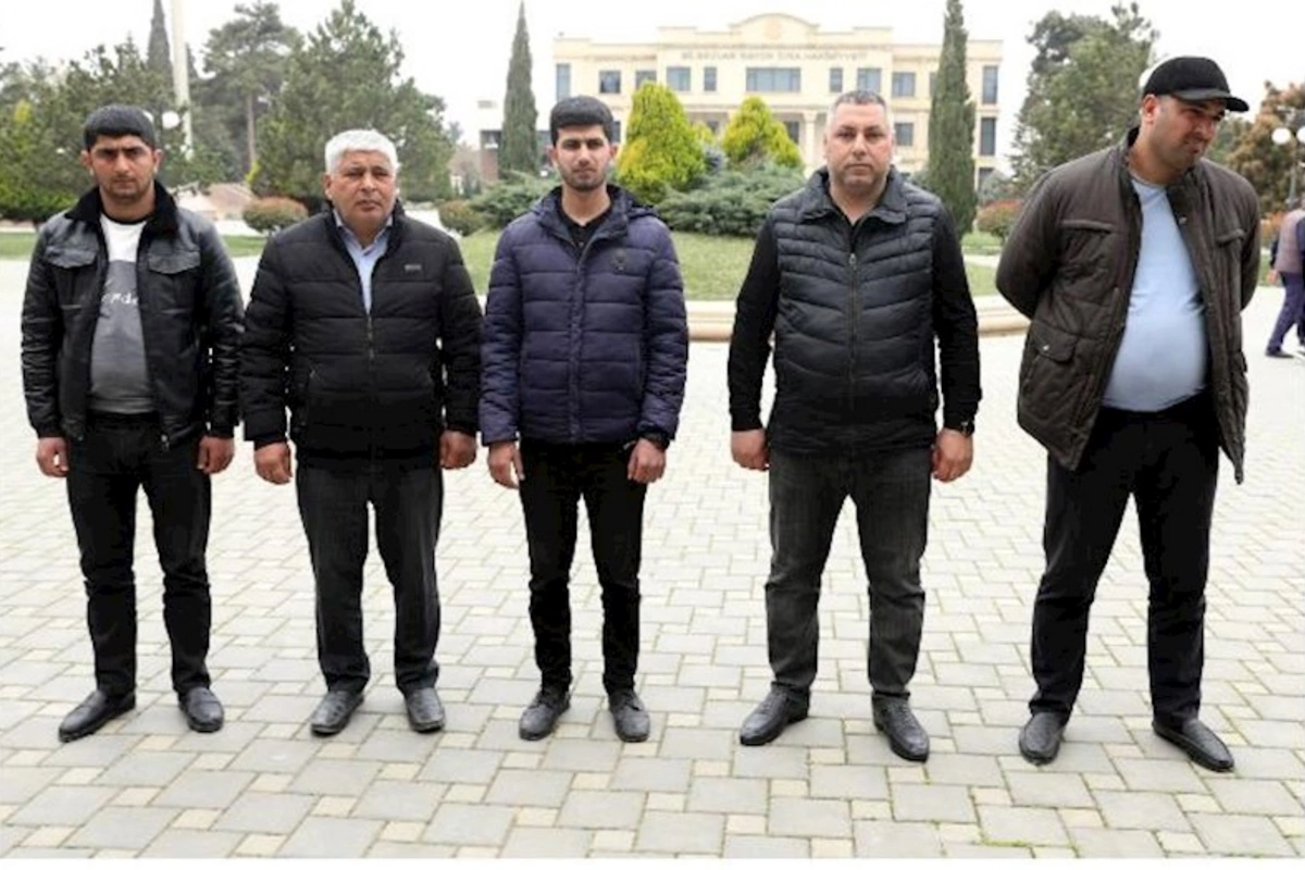 Biləsuvar rayonunun sahibkarları Açıq mikrofon aksiyasından maksimum yararlanmağa çalışdılar — FOTOLAR