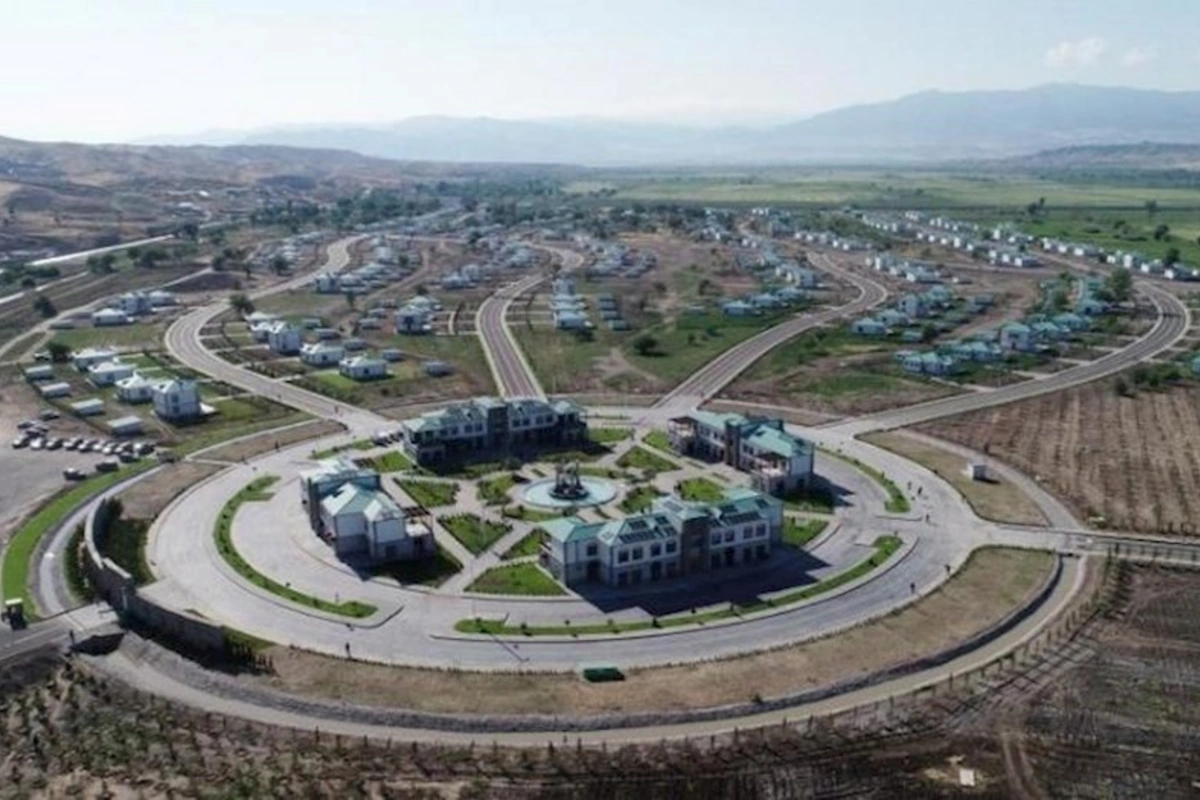 İlham Əliyev: Bu gün biz azad edilmiş bütün torpaqlarda qurub-yaradırıq