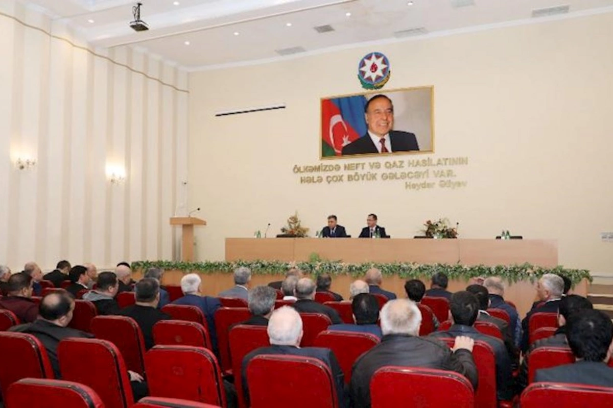 SOCAR “Azəriqaz” İB-də podratçılarla görüş keçirildi