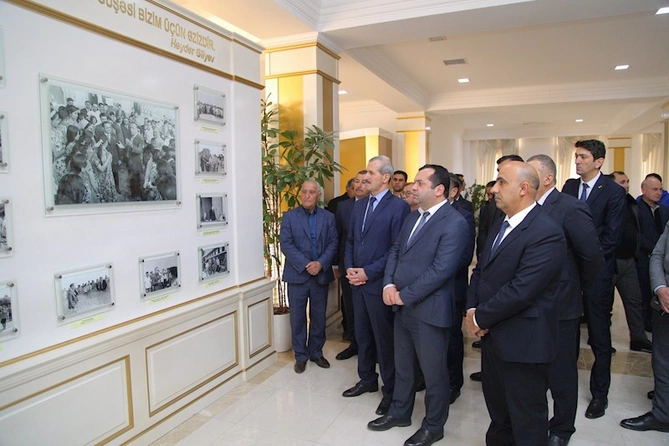 Salyanda Heydər Əliyevin 100 illik yubileyi münasibətilə tədbir keçirilib — FOTOLAR Salyanda Heydər Əliyevin 100 illik yubileyi münasibətilə tədbir keçirilib — FOTOLAR