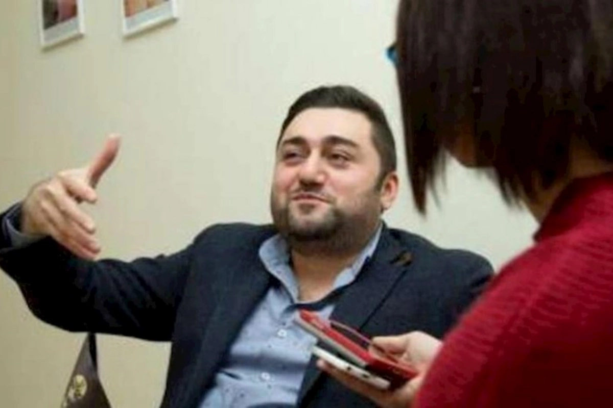 Aktyor məşhur şirkətdən şikayətçi oldu