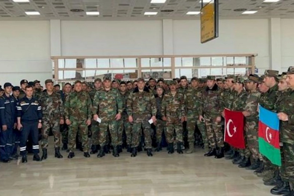 FHN xilasedicilərinin ikinci qrupu Türkiyədən Vətənə qayıdıb — YENİLƏNİB (FOTO/VİDEO)