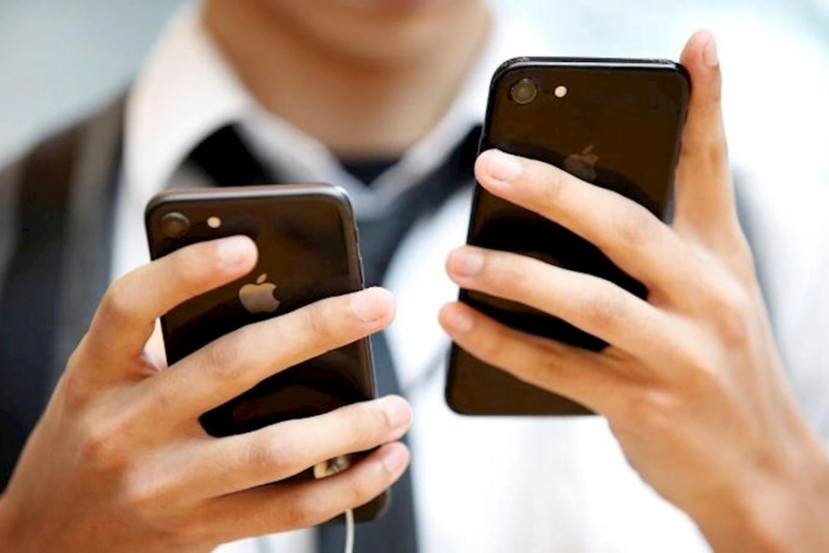 Rusiyada məmurlara İphonedan qurtulmaq tövsiyə olunur