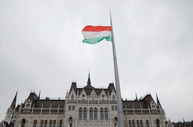 Putinin həbsi üçün Haaqa məhkəməsinin verdiyi orderə bu Avropa İttifaqı ölkəsi veto qoydu