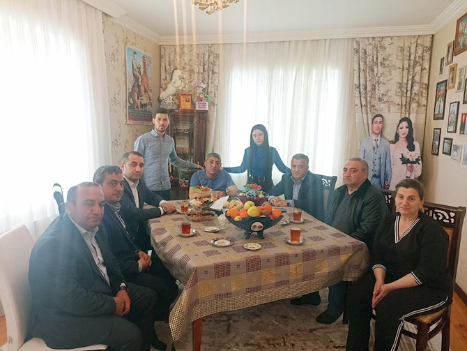 Abşeron rayonunda şəhid ailələri Novruz bayramı günlərində ziyarət edilib— FOTOLAR Abşeron rayonunda şəhid ailələri Novruz bayramı günlərində ziyarət edilib— FOTOLAR