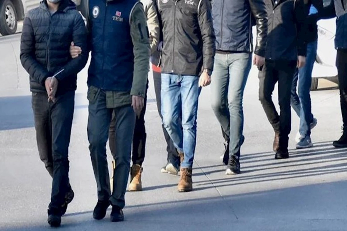 İstanbulda FETÖ üzvlərinə qarşı əməliyyat keçirildi, 21 nəfər saxlanıldı