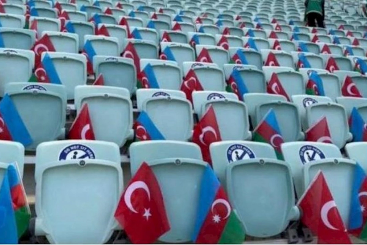 Bakı Olimpiya Stadionu bayraqlarla bəzədilir — FOTOLAR