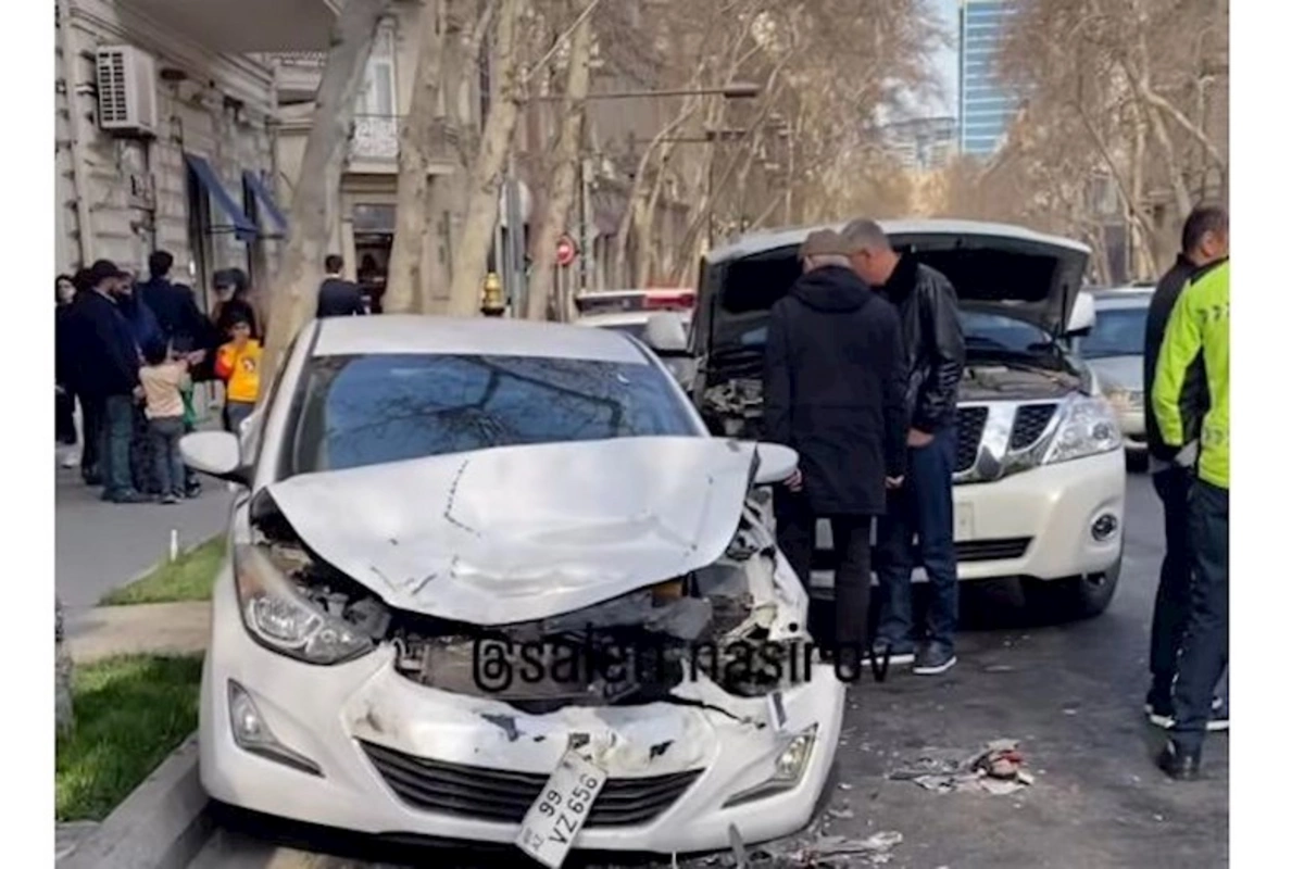 Bakıda zəncirvari qəza — 4 avtomobil toqquşdu (VİDEO)