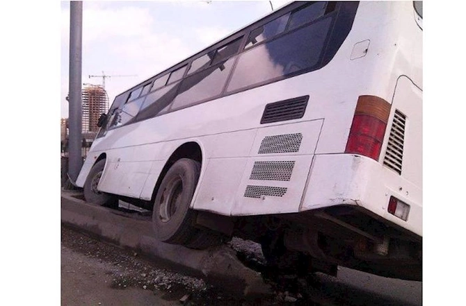 SON DƏQİQƏ: Mikroavtobus piyadaları VURDU: Ölən və yaralanan var — FOTO SON DƏQİQƏ: Mikroavtobus piyadaları VURDU: Ölən və yaralanan var — FOTO