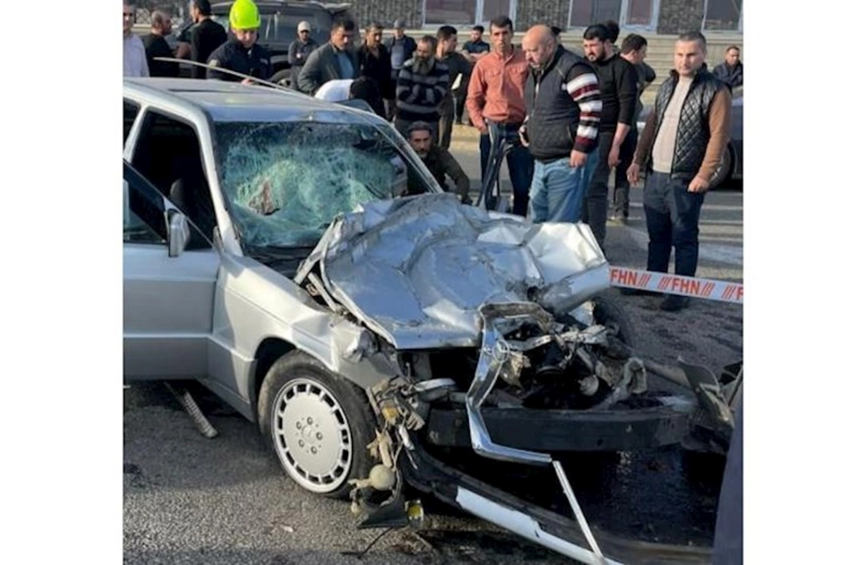 Abşeronda ağır qəza: Ölən və xəsarət alanlar var — FOTO