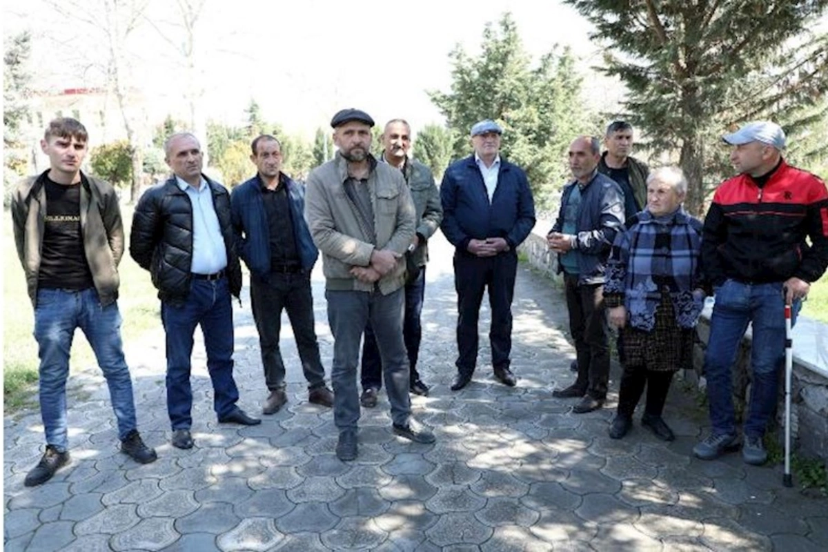 Şəki şəhərinin sakinlərini Açıq mikrofona gətirən səbəblər — FOTOLAR