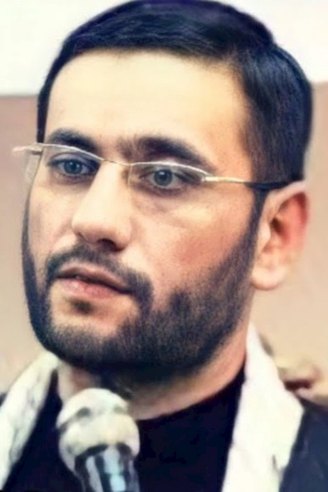 Atasını 12 yaşında itirdi, KVN komandasında çıxış etdi, xalq hərəkatına qoşuldu — Hacı Şahin haqqında maraqlı faktlar