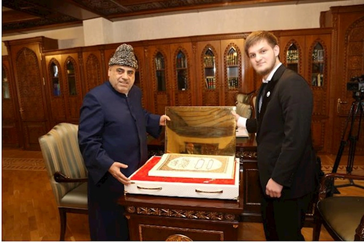Allahşükür Paşazadə Bakıda Ramzan Kadırovun oğlu ilə görüşüb
