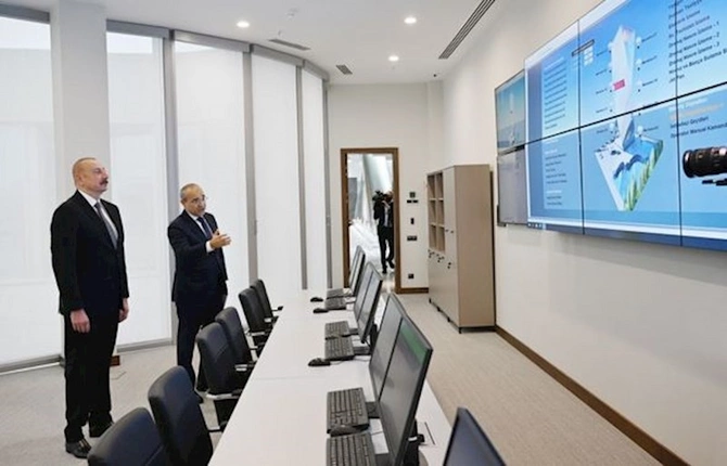 Prezident yeni inzibati binanın açılışını etdi — FOTOLAR