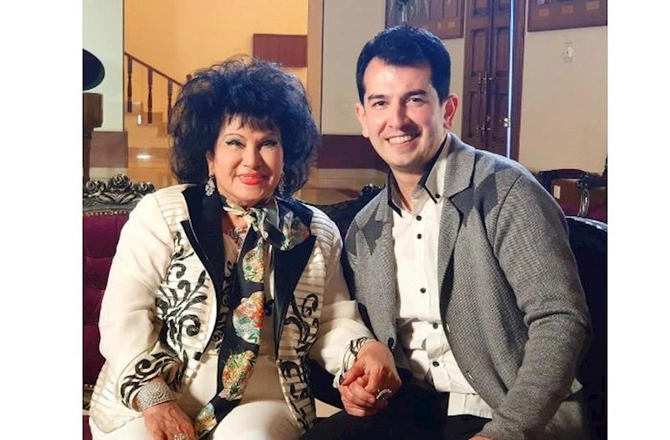 Zeynəb Xanlarovanın yeni görüntüsü yayıldı — FOTO Zeynəb Xanlarovanın yeni görüntüsü yayıldı — FOTO
