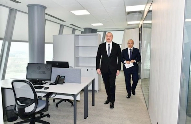 Prezident yeni inzibati binanın açılışını etdi — FOTOLAR