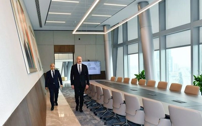 Prezident yeni inzibati binanın açılışını etdi — FOTOLAR