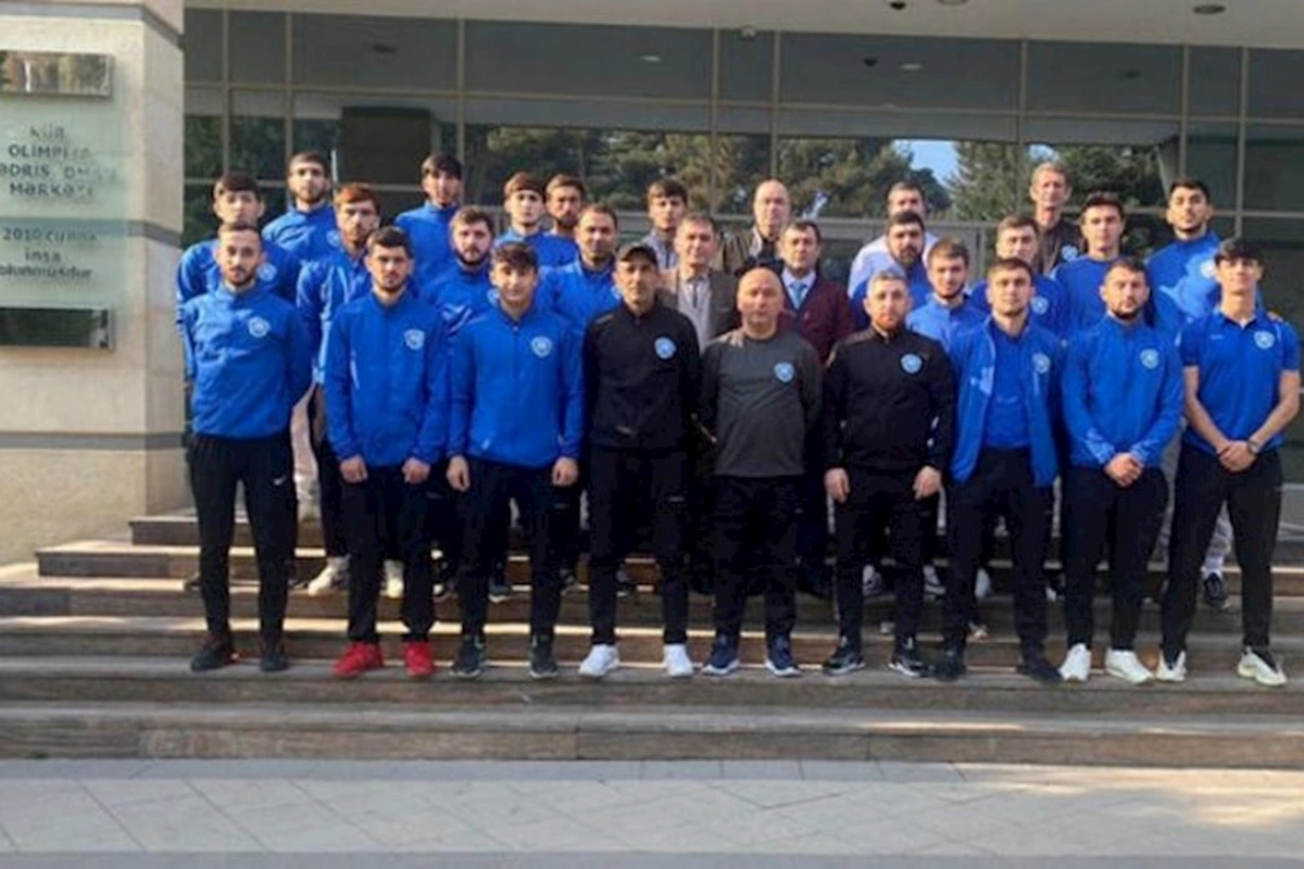 Azərbaycanda futbol klubunun avtobusu qəzaya düşüb: Xəsarət alanlar var