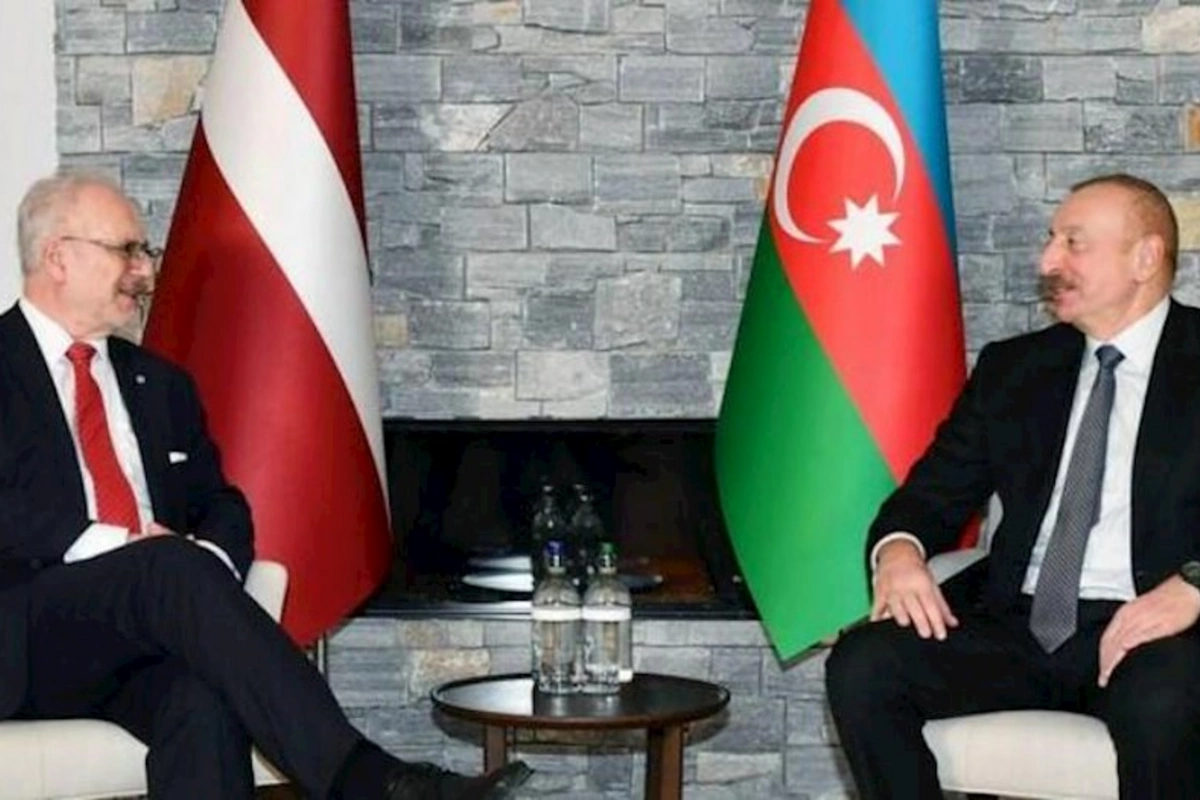 Azərbaycan və Latviya prezidentləri mətbuata bəyanatlarla çıxış ediblər
