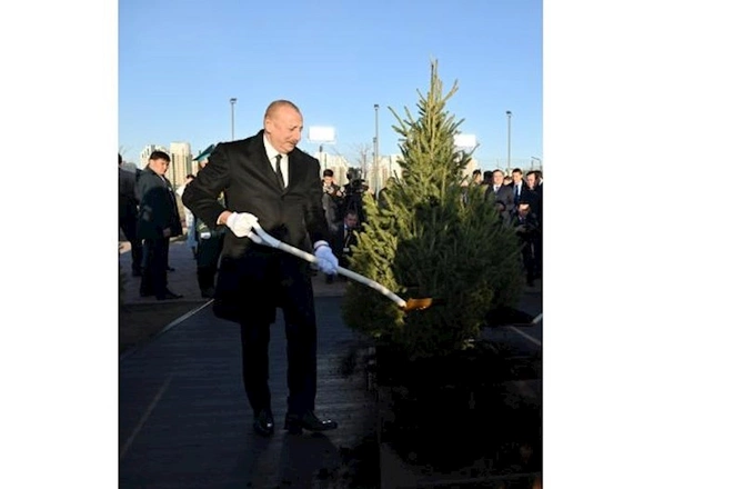 Astanada Heydər Əliyev küçəsinin açılışı olub — YENİLƏNDİ (FOTOLAR)