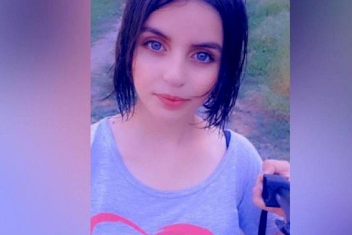 Bacısını yatarkən öldürən 15 yaşlı oğlana HÖKM OXUNDU