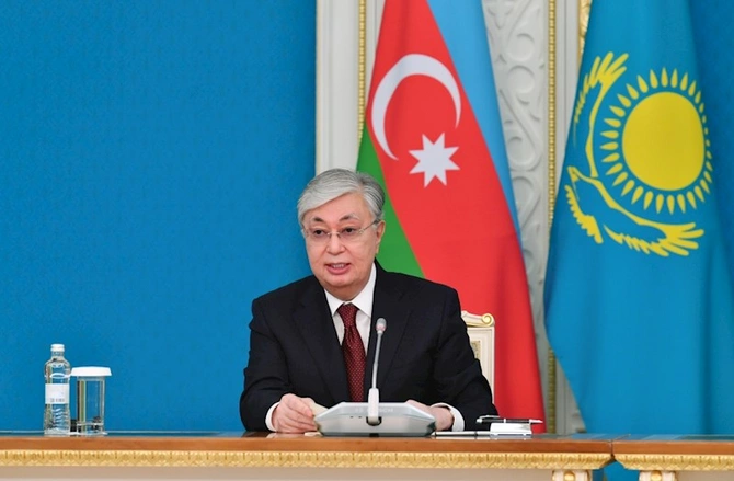 Azərbaycan və Qazaxıstan prezidentləri mətbuata bəyanatlarla çıxış ediblər — YENİLƏNİB (FOTOLAR)