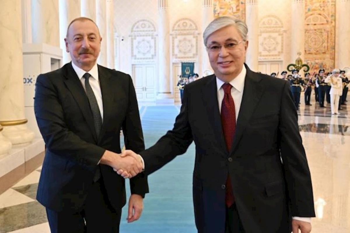 İlham Əliyev Tokayevi Azərbaycana səfərə dəvət etdi