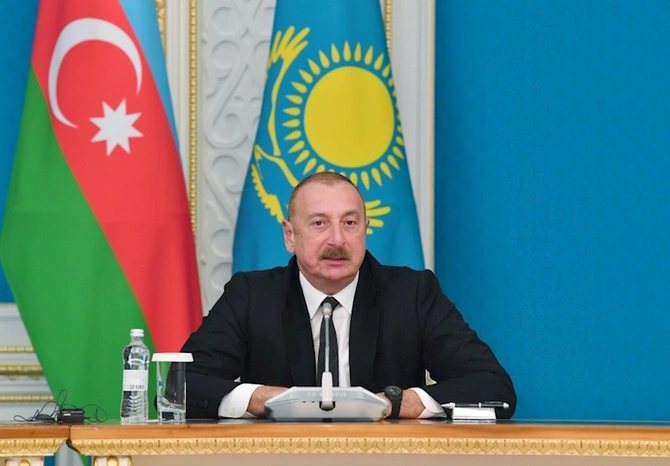 Azərbaycan və Qazaxıstan prezidentləri mətbuata bəyanatlarla çıxış ediblər — YENİLƏNİB (FOTOLAR)