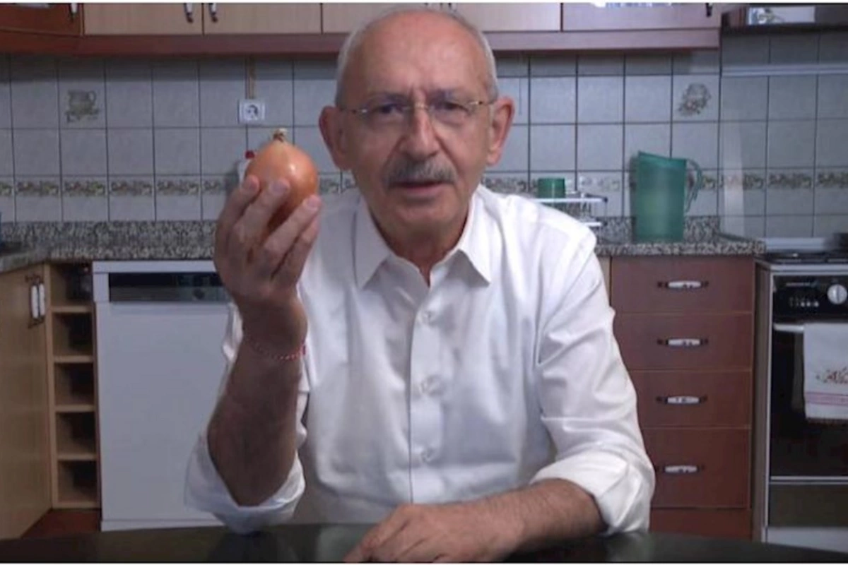 Prezidentliyə namizədin soğanla bağlı paylaşımı gündəm oldu — VİDEO
