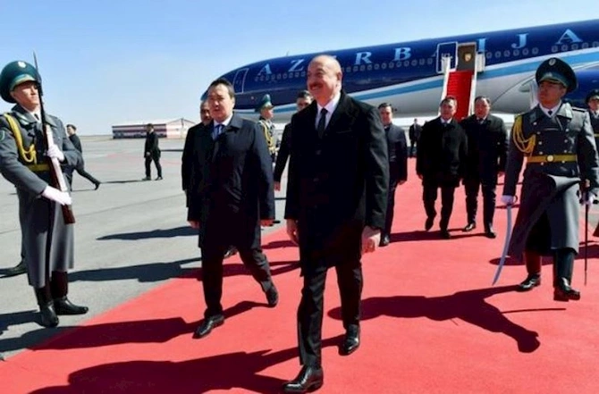 Prezident İlham Əliyev Qazaxıstana rəsmi səfərə gedib — YENİLƏNİB (FOTO) Prezident İlham Əliyev Qazaxıstana rəsmi səfərə gedib — YENİLƏNİB (FOTO)