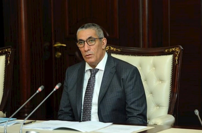 Deputatları belə üz-üzə qoyan, dalana dirənən bahalı dərman dərdi — NİYƏ 5 AVROYA ALINIR, 150 MANATA SATILIR? Deputatları belə üz-üzə qoyan, dalana dirənən bahalı dərman dərdi — NİYƏ 5 AVROYA ALINIR, 150 MANATA SATILIR?