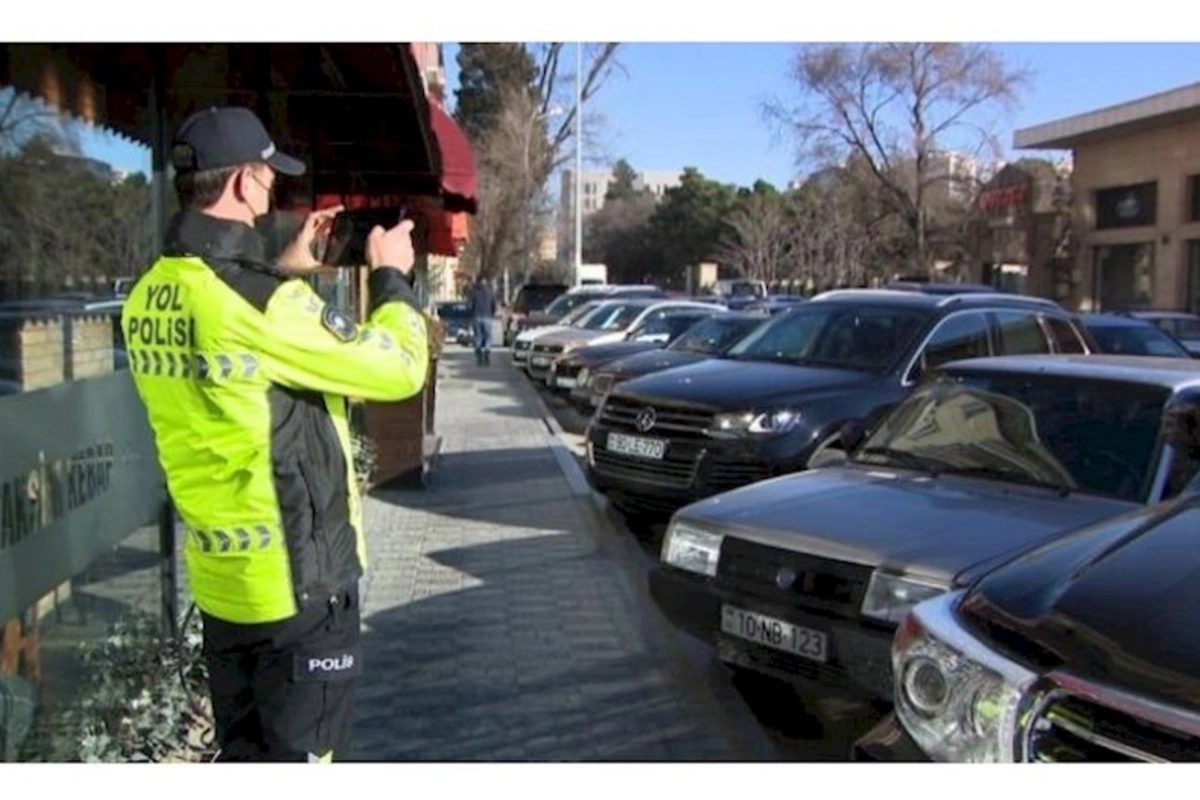 Səkilərdə avtomobil saxlayanlar cərimələnəcək