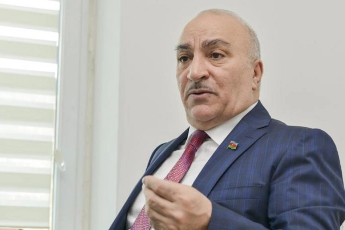Deputat AAYDA-nı tənqid etdi: Elə bilirsən, zəlzələ olub - yollar dalğavari şəkildə, maşınlar atılıb-düşür...