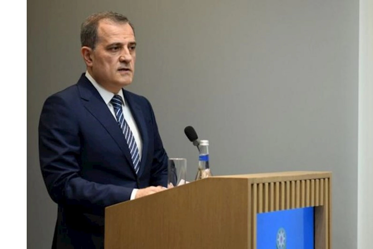 Ceyhun Bayramov Rumıniyaya rəsmi səfərə yola düşüb