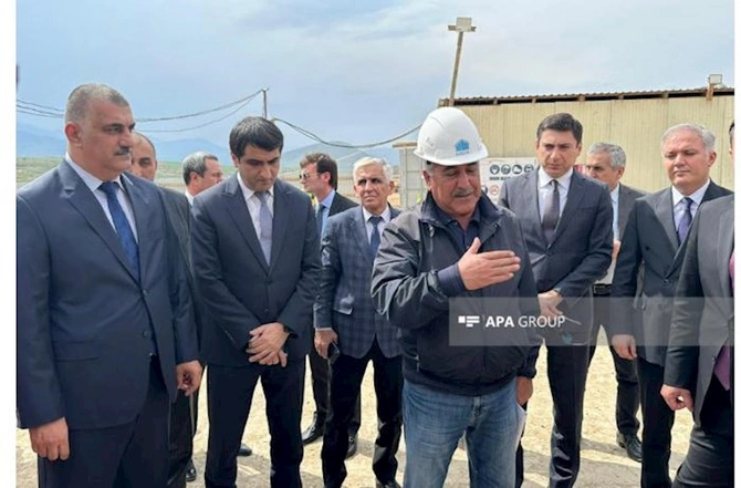 Prezidentin xüsusi nümayəndəsi: Füzulidə 38 binanın inşası ilin sonuna doğru yekunlaşacaq — FOTOLAR Prezidentin xüsusi nümayəndəsi: Füzulidə 38 binanın inşası ilin sonuna doğru yekunlaşacaq — FOTOLAR
