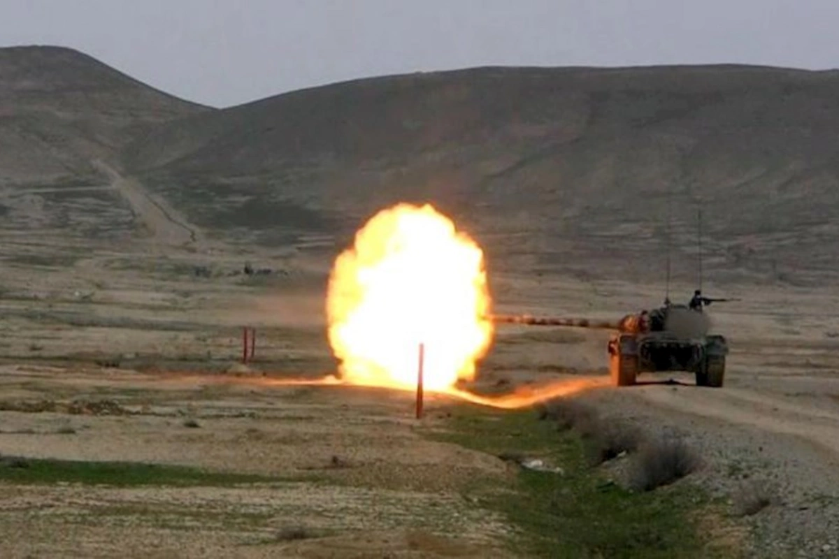 Azərbaycan Ordusunun tank bölmələrində döyüş hazırlığı keçirildi — VİDEO