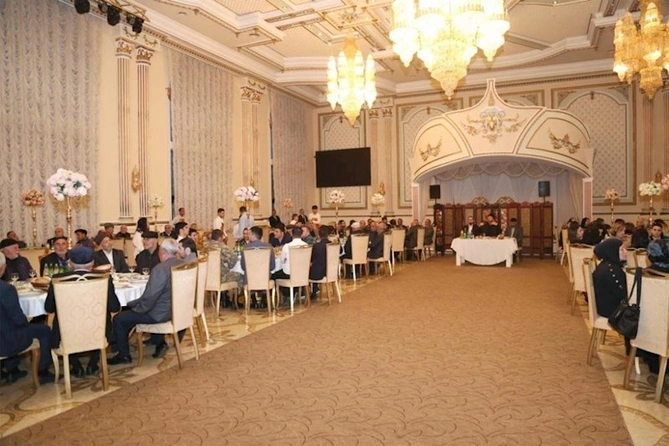 Mehriban xanım Əliyevanın təşəbbüsü ilə iftar süfrəsi açılıb — FOTOLAR