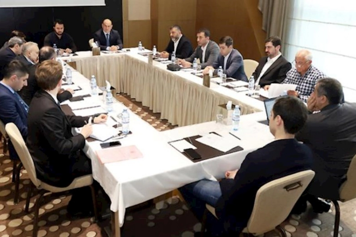 Klublar Komitəsinin növbəti iclası keçirildi