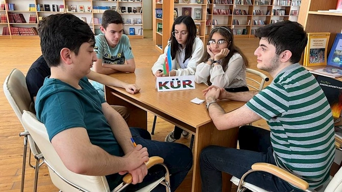 Salyanda məktəblər arasında rayon birinciliyi keçirildi — FOTOLAR Salyanda məktəblər arasında rayon birinciliyi keçirildi — FOTOLAR