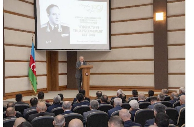DTX Heydər Əliyevlə bağlı növbəti tədbir keçirdi — Video DTX Heydər Əliyevlə bağlı növbəti tədbir keçirdi — Video