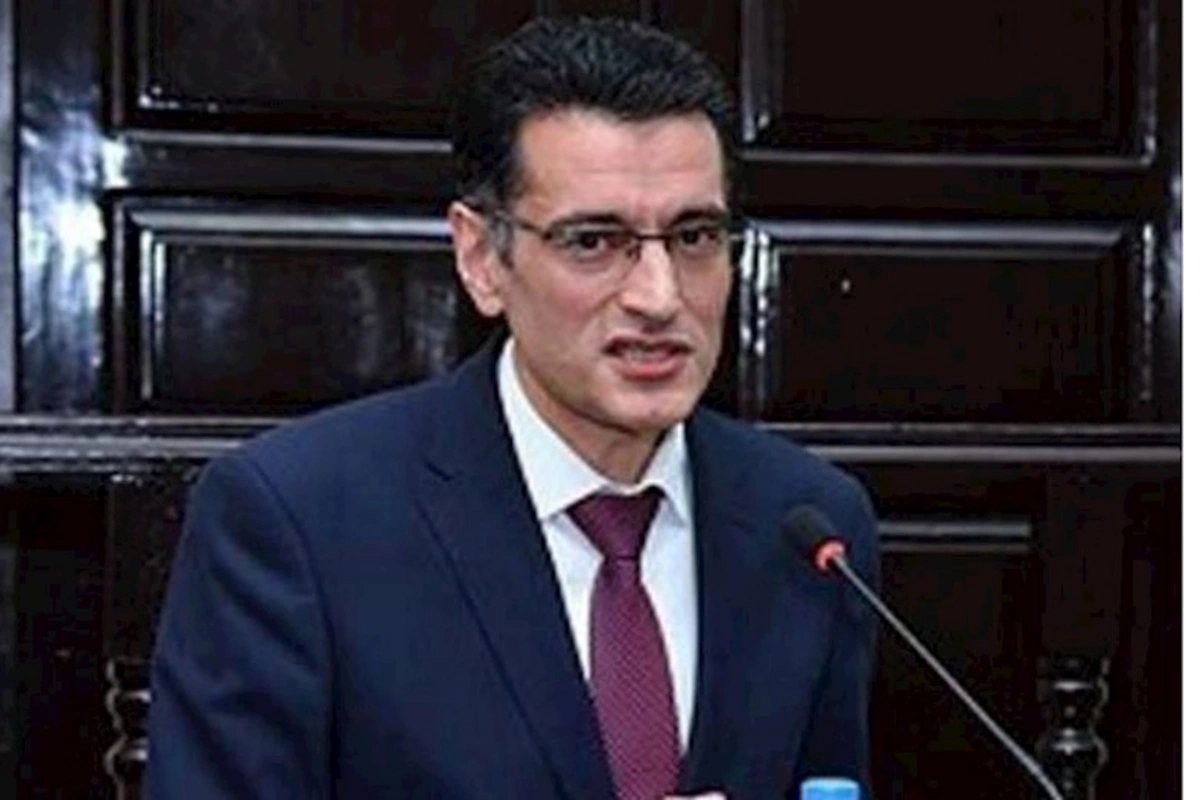 Ali Attestasiya Komissiyasında şəxsi maraqların tüğyanı: “Bu, nə dostbazlıq, nə tanışbazlıqdır, Famil müəllim?!”