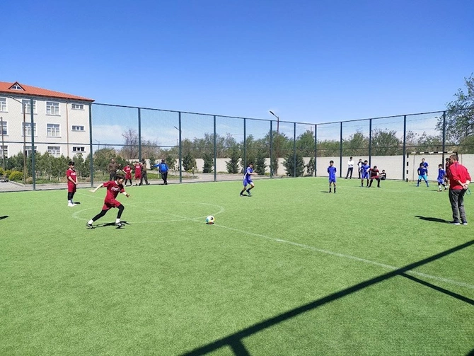 Salyanda mini futbol idman növü üzrə rayon birinciliyi keçirildi — FOTOLAR